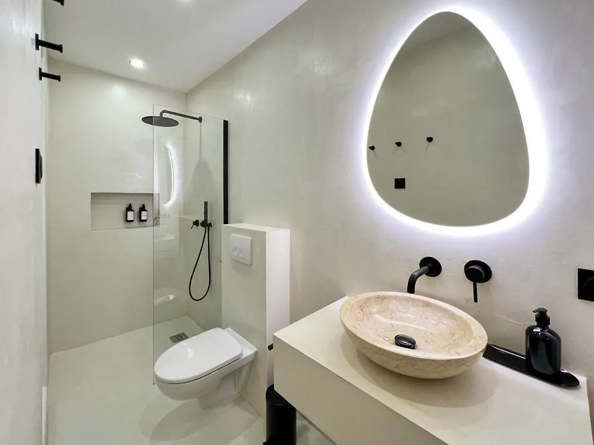 Superb Apartment Palais Royal Louvre Museum Free Netflix Paryż