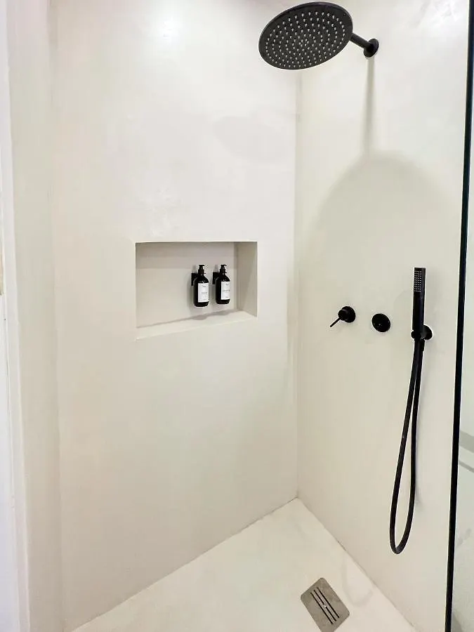 Superb Apartment Palais Royal Louvre Museum Free Netflix Paryż