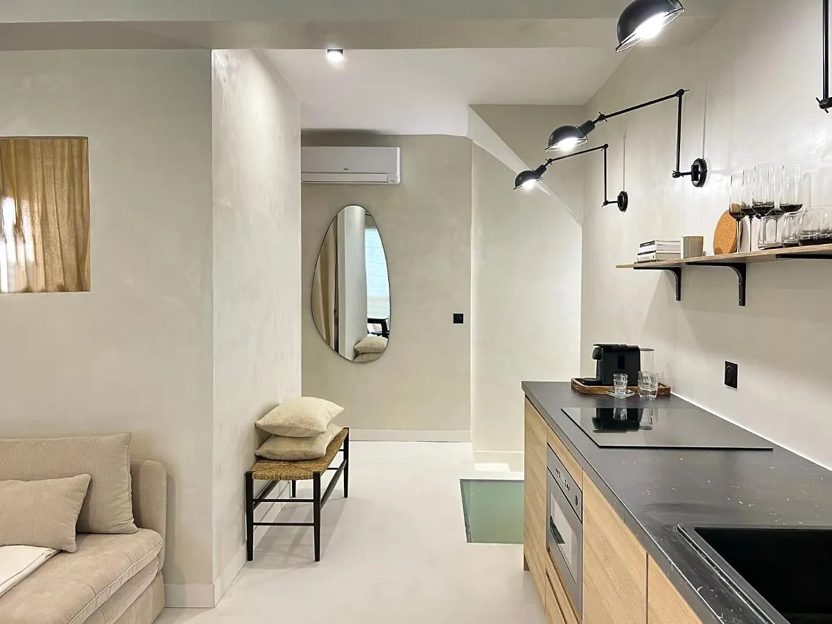 Superb Apartment Palais Royal Louvre Museum Free Netflix Paryż Francja
